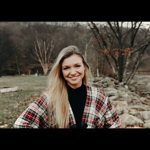 Meet your Posher, Alanna